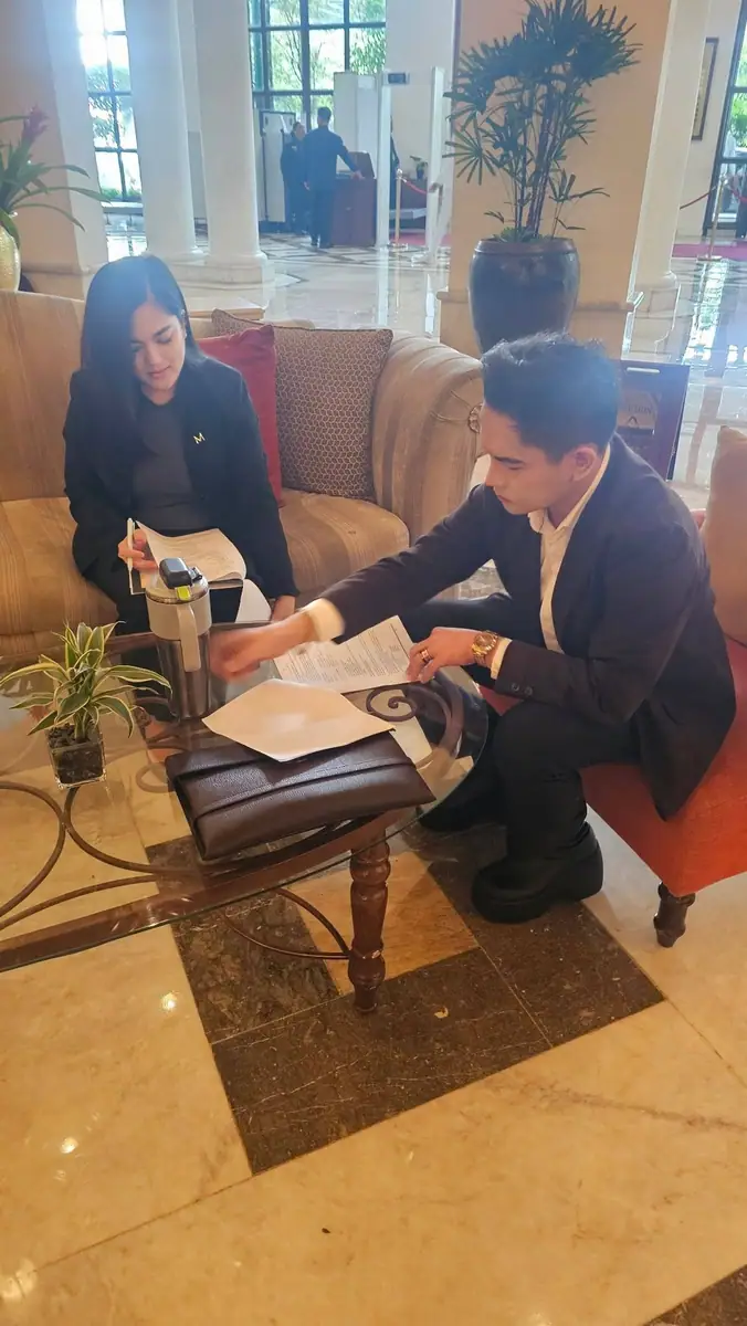 Official Meeting • Venue Ocular • Contract Signing — photo 5